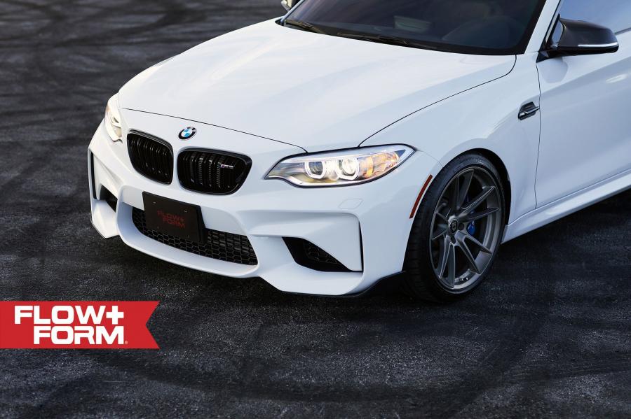 Детали экстерьера BMW M2 Coupe on HRE Wheels (FF04) 2018 года  (фото 10 из 12)